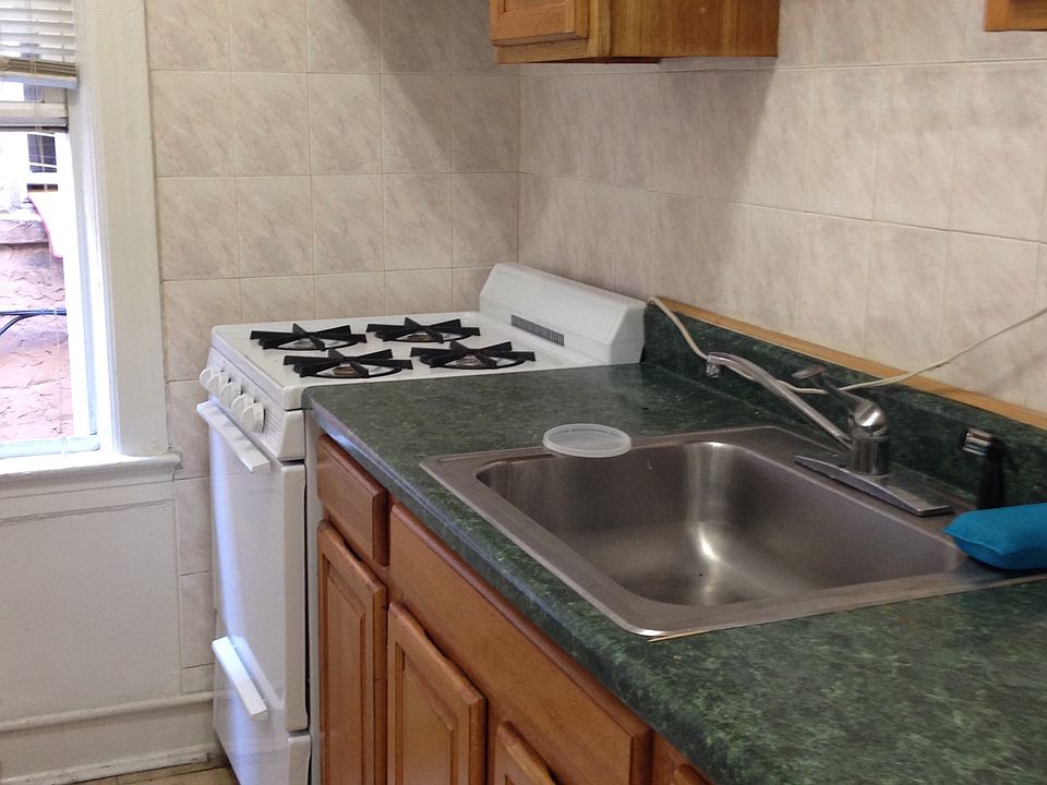 1st image of 2414 43rd St APT 2R