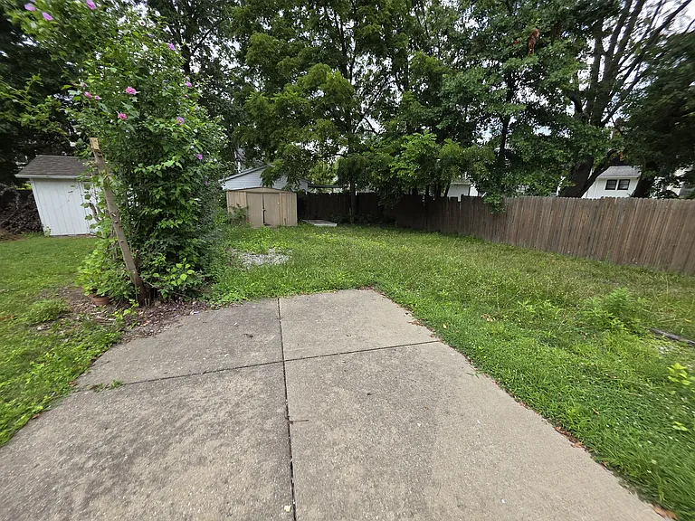 1130 Herberich Ave — Photo 37