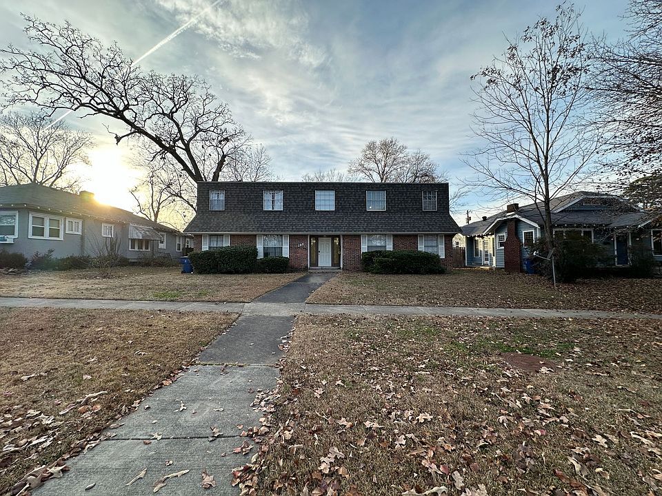 1st image of 209 Lecta Ave #4