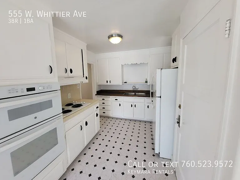 555 W Whittier Ave — Photo 6