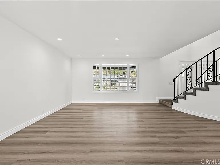 6758 Julie Ln — Photo 11