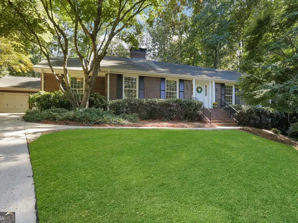 400 Hunters Glen Ct, Sandy Springs, GA 30328