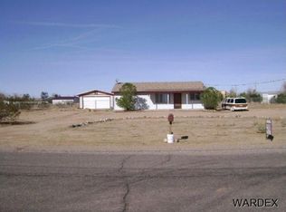 5761 W Abrigo Dr, Golden Valley, AZ 86413