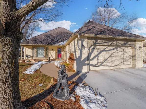 9402 E Woodspring St, Wichita, KS 67226