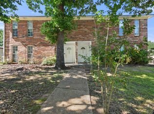 2302/2304 Aberdeen Dr, Tyler, TX 75703