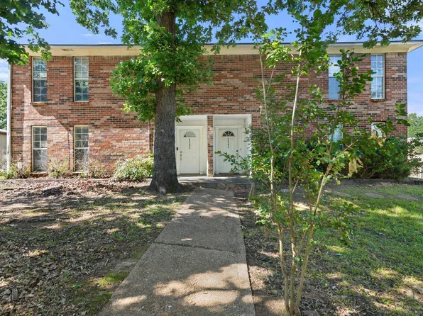 2302/2304 Aberdeen Dr, Tyler, TX 75703