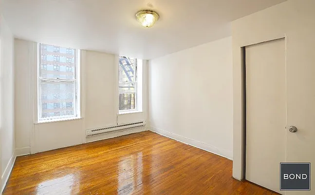 Rented by Bond New York | media 16