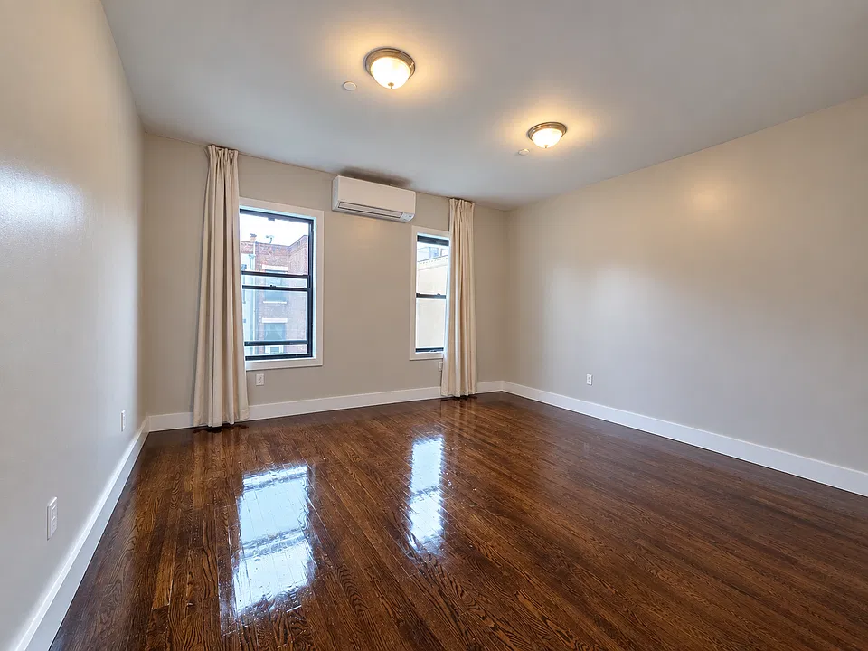 229 W 136th St #3B