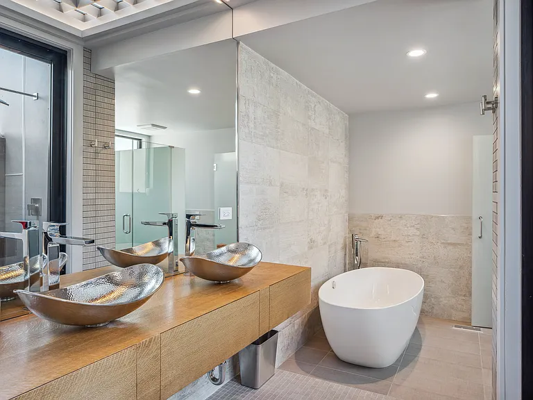24 Wyandanch Ln — Photo 13