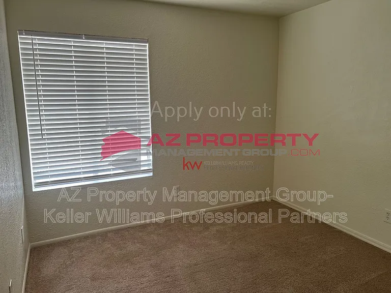 6033 W Golden Ln — Photo 9