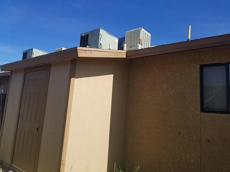 1285 N Bryant Ave — Photo 13