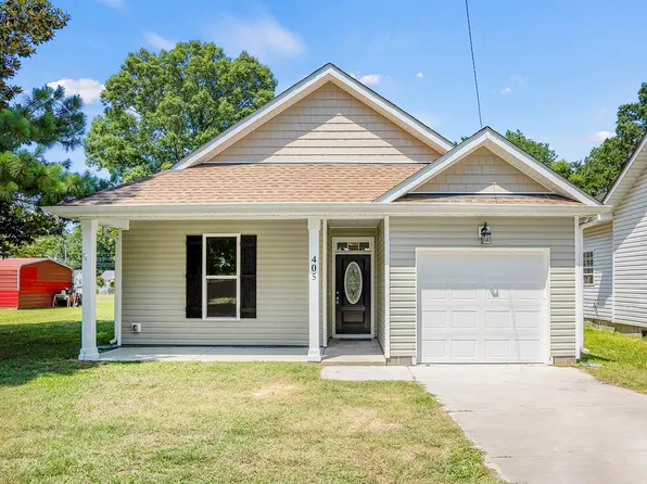 405 E Waddell St, Selma, NC 27576