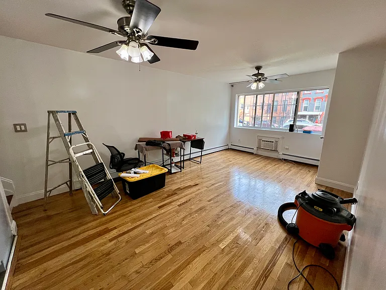 449 Lexington Ave #1 — Photo 1
