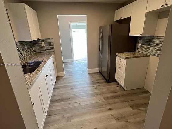 5th image of 2415 NW 26th Ave