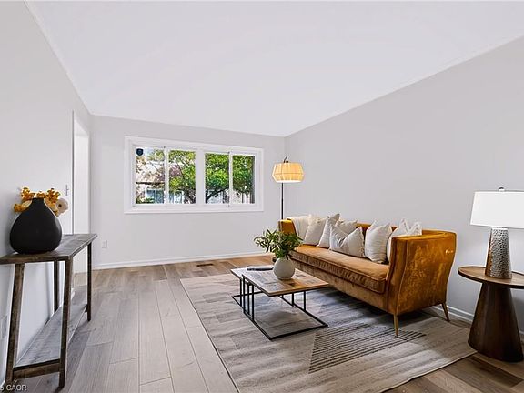 3rd image of 121 University Ave E #102