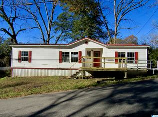 956 Tin Top Ln, West Blocton, AL 35184