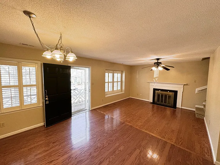1319 Dylan Heath Ct — Photo 7
