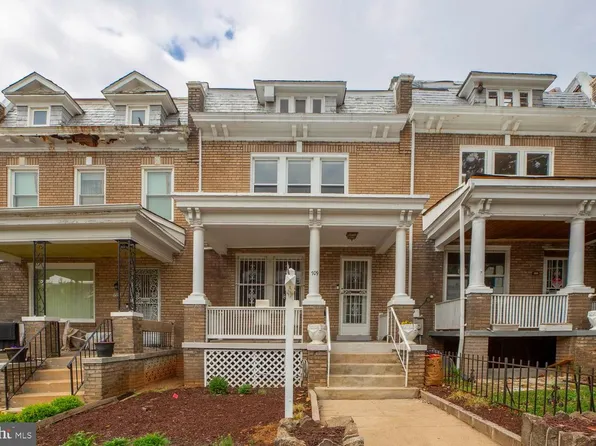 709 Otis Pl NW, Washington, DC 20010