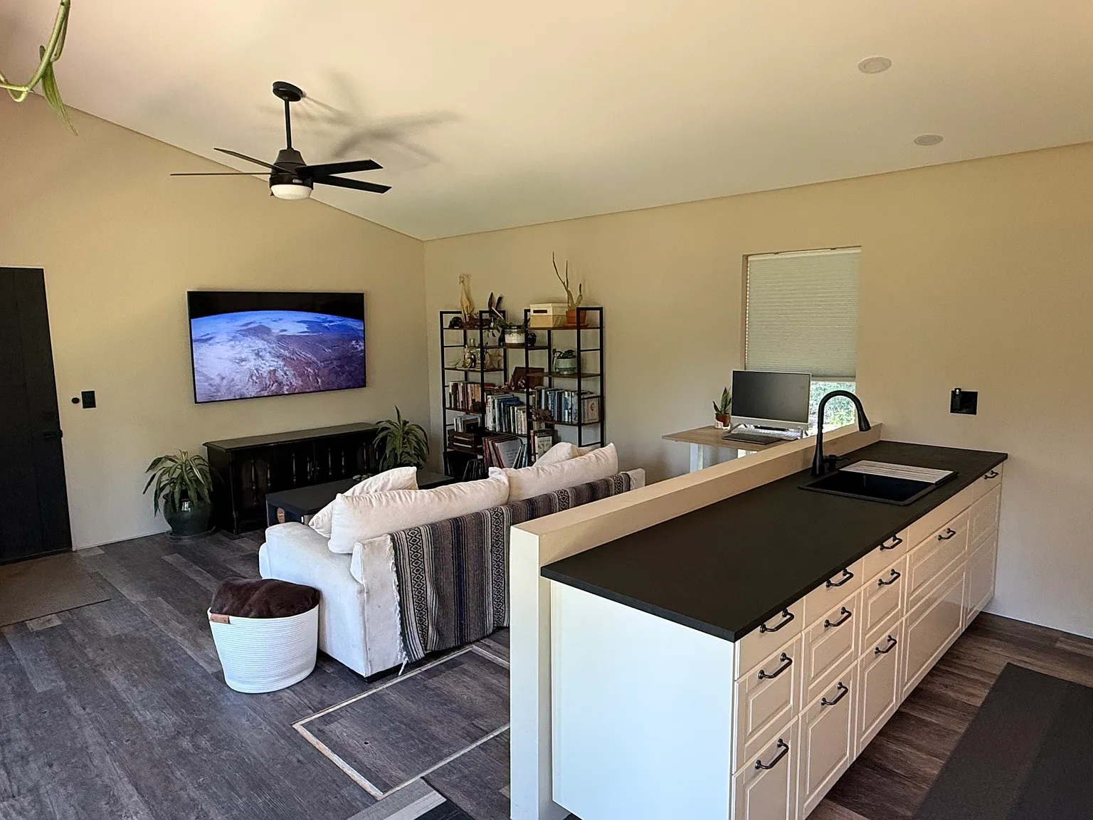 1 bed, 670 sqft, $2,250 — Photo 4
