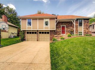15106 W 91st Pl, Lenexa, KS 66219
