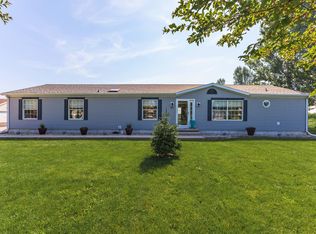 402 N 4th Ave, Chenoa, IL 61726