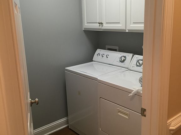 Laundry room off of garage 
