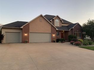 W2565 Fontana Way, Appleton, WI 54915