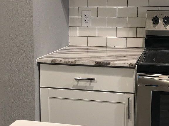 5th image of 1410 Boss Terrace Dr
