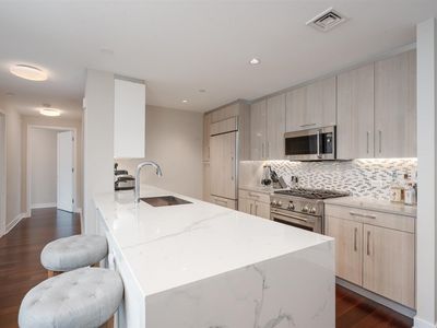 1200 Avenue At Port Imperial APT 306, Weehawken, NJ, 07086