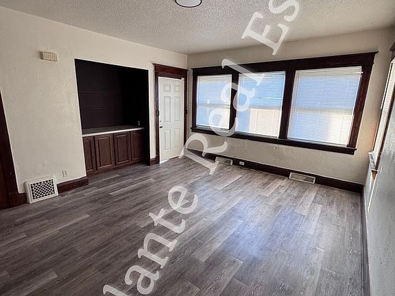 2nd image of 1308 Goodale Ave