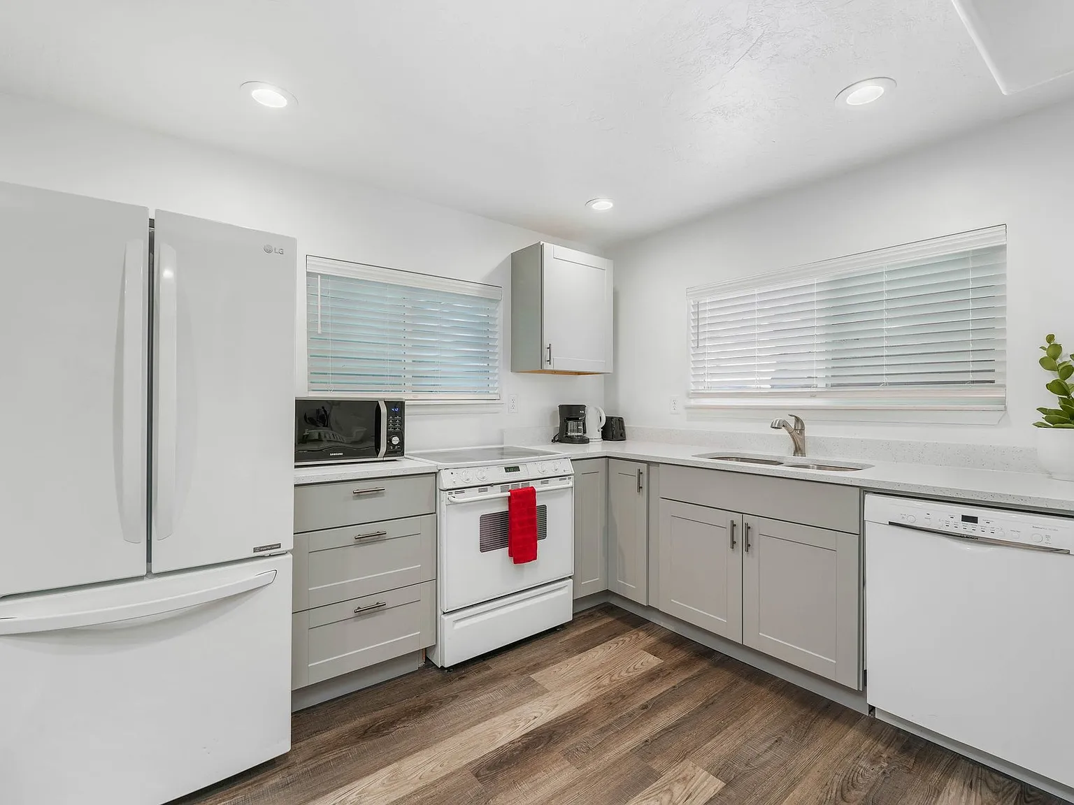 1 bed, 2082 sqft, $1,500 — Photo 3