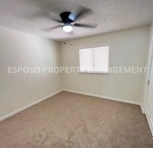 4014 N Benedict Ave #101 — Photo 4