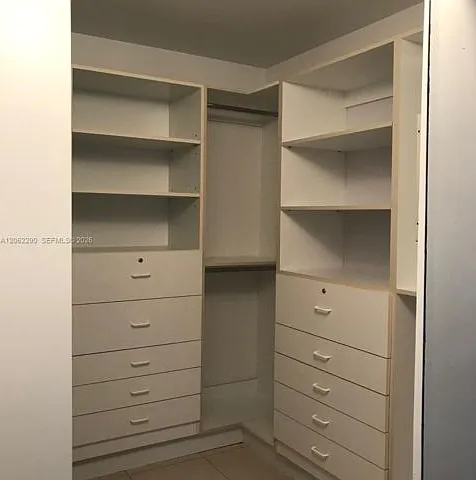 4 bed, 2.0 bath, $5,300 — Photo 4