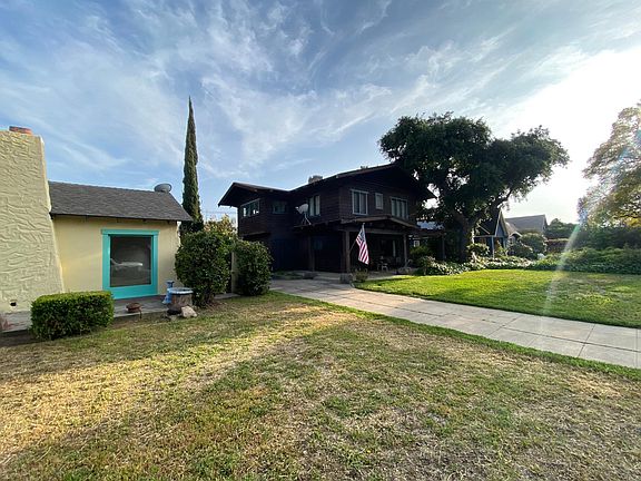 2nd image of 1910 Paloma St