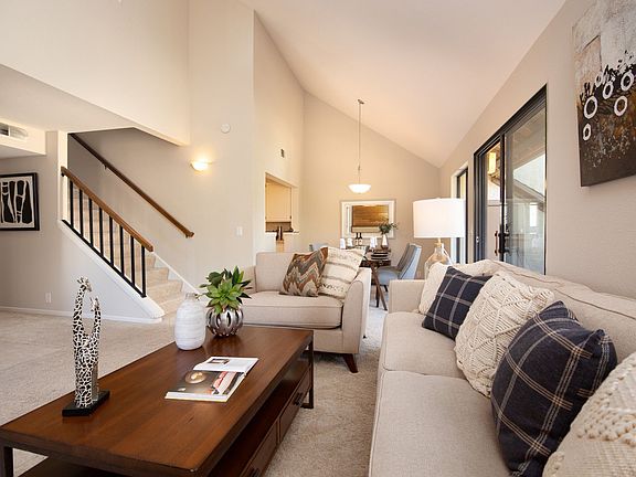3rd image of 1357 Greenwich Ct