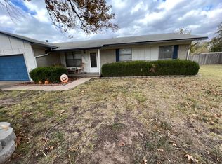 228 Russell Ave, Blackwell, OK 74631