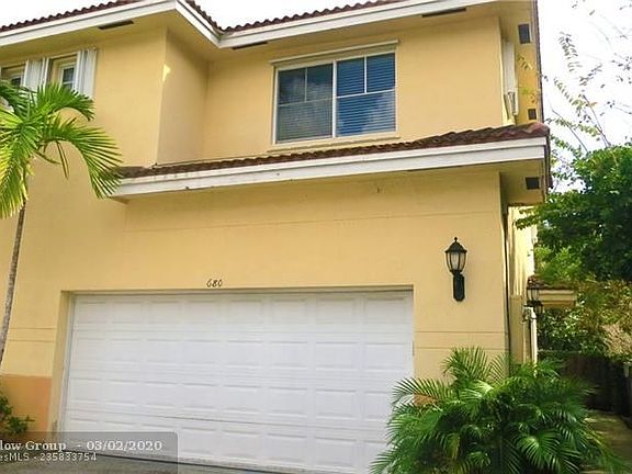 2nd image of 680 SW 6th Ct #680