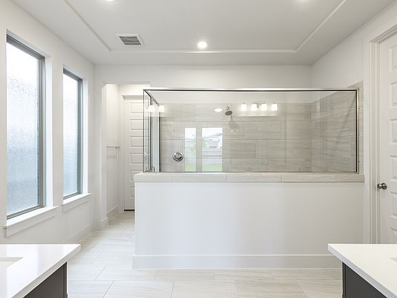 5th image of 7505 Bardstown Way