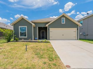 8304 Smokey Creek Pass, Fort Worth, TX 76179