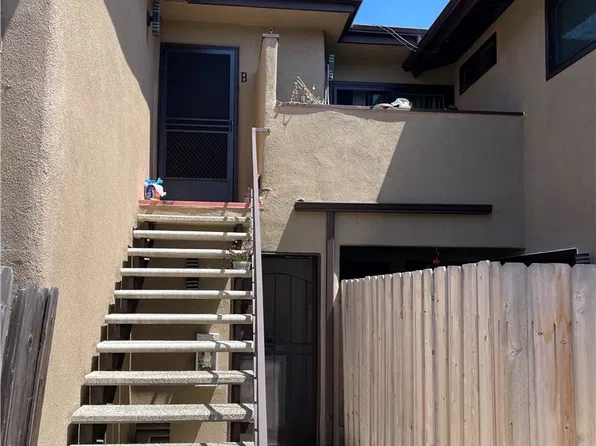 16541 Pro Cir APT B, Huntington Beach, CA 92649