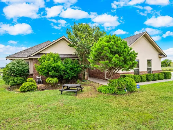 267 Happy Hollow Ln, Elgin, OK 73538