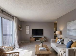 315 W Heritage Dr SE #112, Calgary, AB T2H 1N2