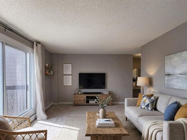 315 W Heritage Dr SE #112, Calgary, AB T2H 1N2