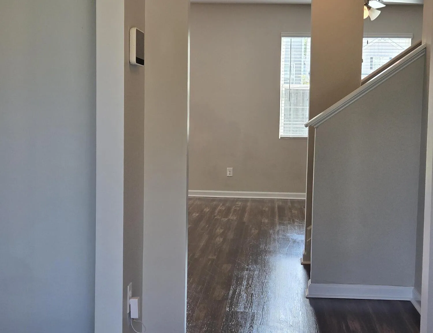 5 bed, 3.0 bath, 2553 sqft, $2,400 — Photo 3