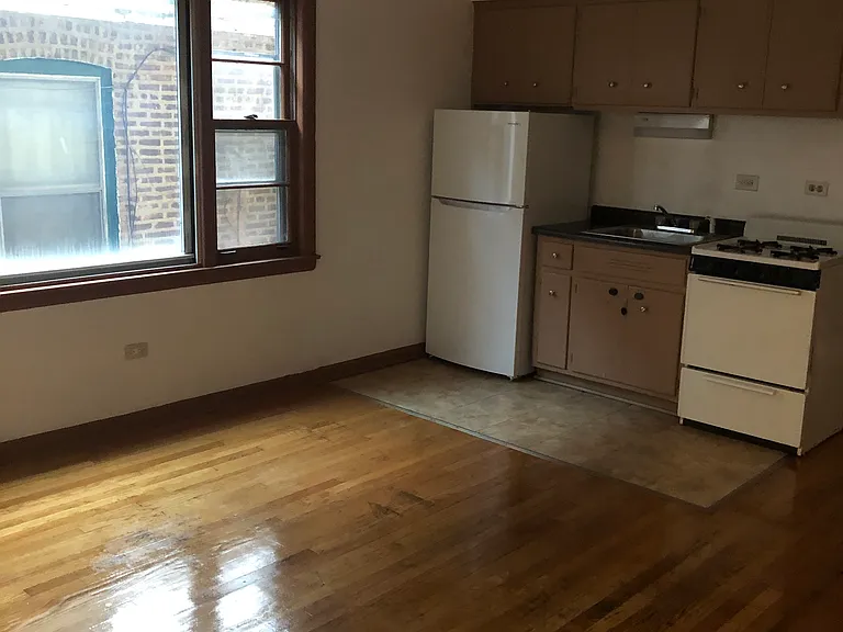 4340 N Francisco Ave #E2 — Photo 9