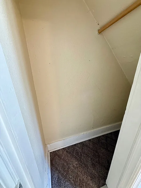 2 bed, 1.0 bath, 1250 sqft, $1,199 — Photo 2