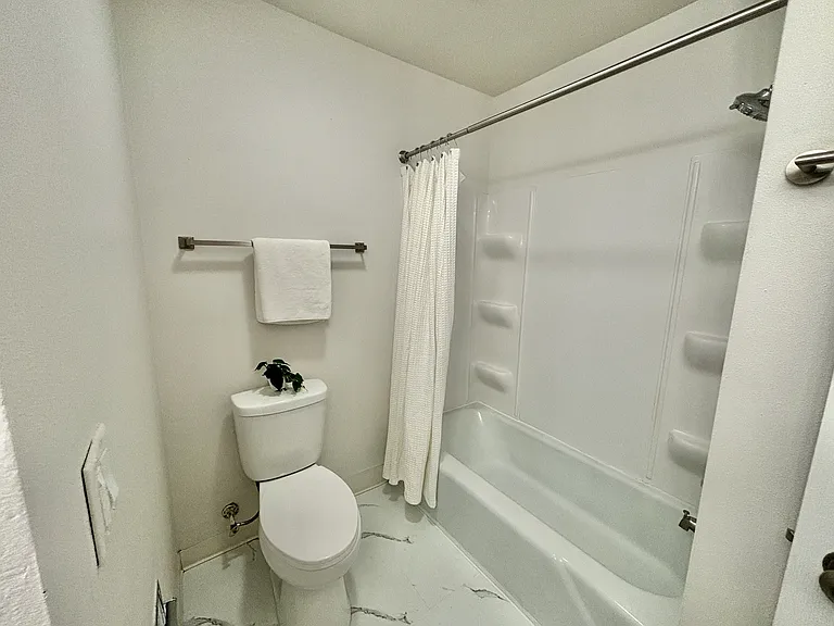 Sundale Townhomes — Photo 42