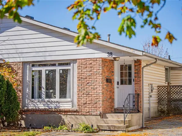 38 Manley Cres, Thorold, ON L2V 4K3