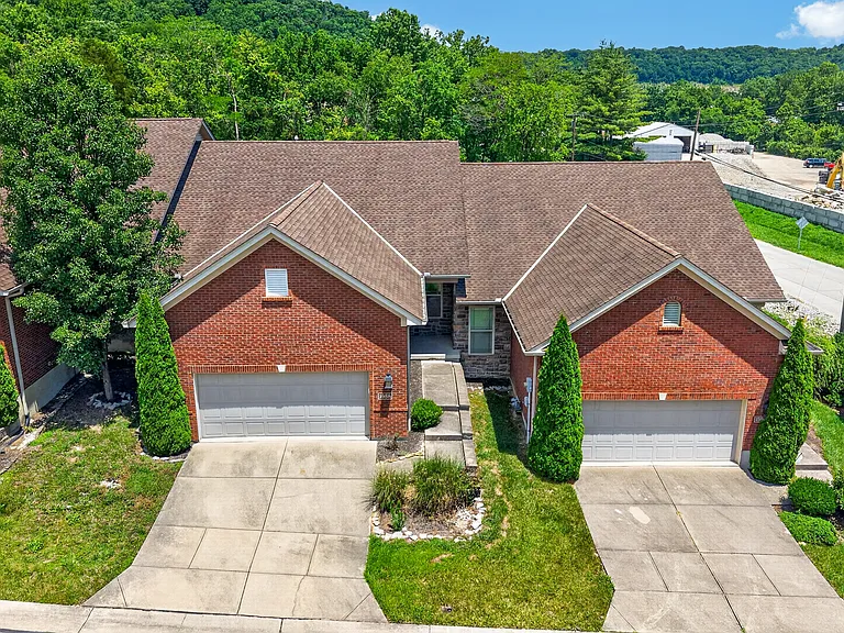 1988 Williamscreek Way — Photo 3