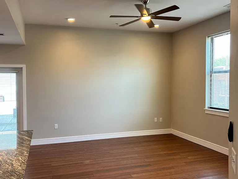 4400 Manchester Ave — Photo 50